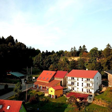 Fraenkische Linie - Radspitz-Ferienwohnungen Marktrodach Buitenkant foto