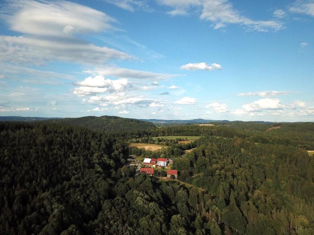 Fraenkische Linie - Radspitz-Ferienwohnungen Marktrodach Buitenkant foto